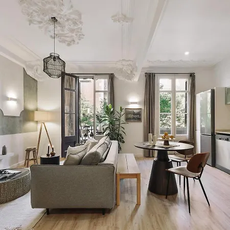 Paestum - And Balcony In Eixample Esquerra Appartamento *