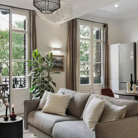 Paestum - And Balcony In Eixample Esquerra * Barcellona