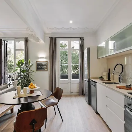 Paestum - And Balcony In Eixample Esquerra 아파트