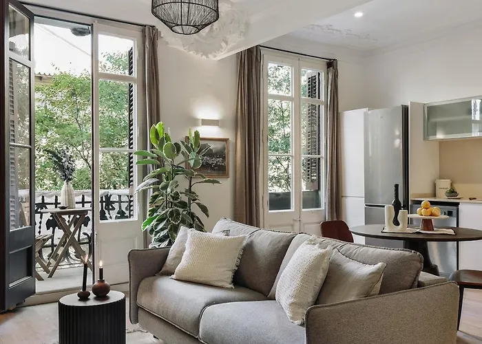 Paestum - And Balcony In Eixample Esquerra * Barcellona