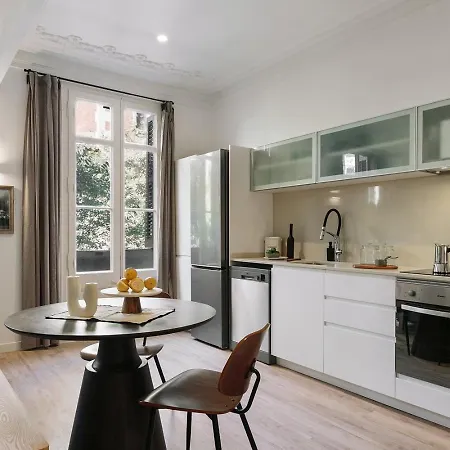 Apartman Paestum - And Balcony In Eixample Esquerra
